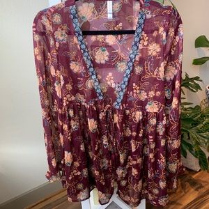Pretty maroon & floral kimono wrap with front tie